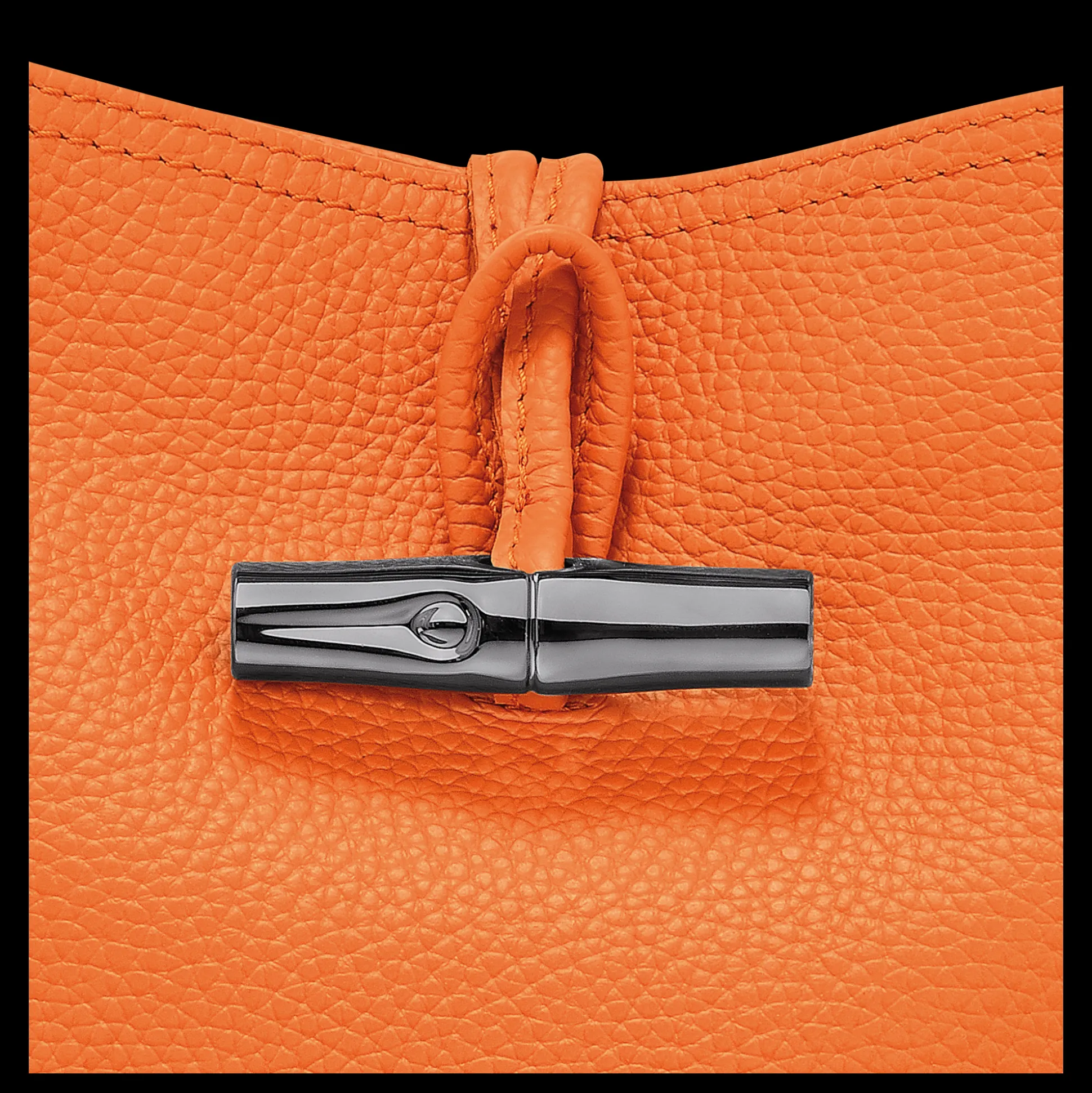 Roseau Essential Xs Bucket Bag